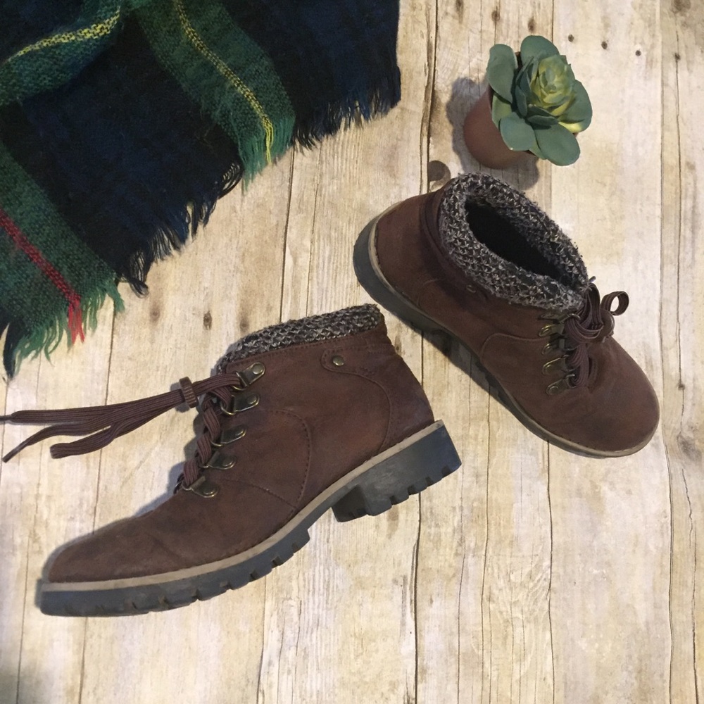 Brown Lace up winter ankle boots